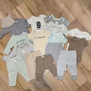 0-3 month Neutral comfy baby bundle ORGANIC